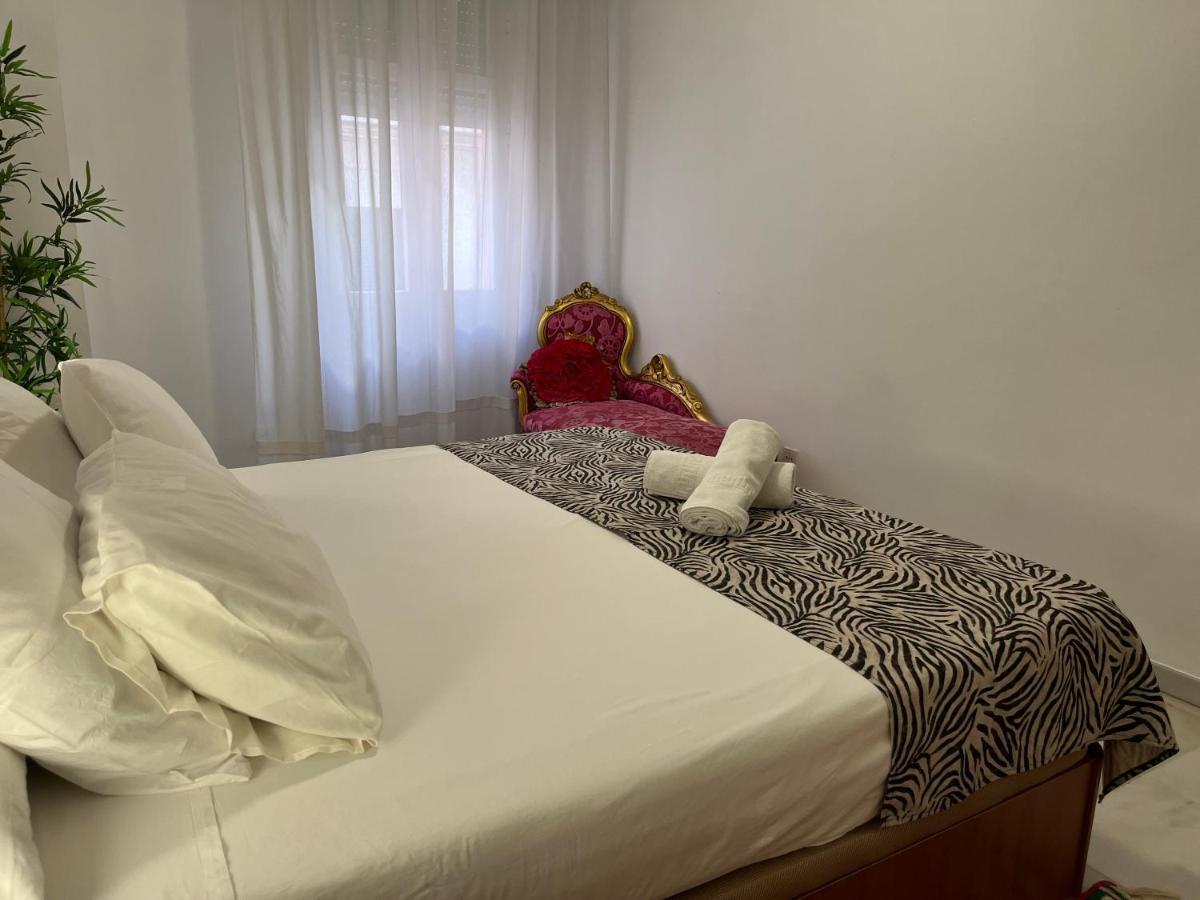 Very Nice Apartament. City Center. Private Parking Seville Exterior photo